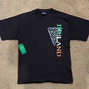 NWT Ireland Graphic Black T-Shirt - Size Large
